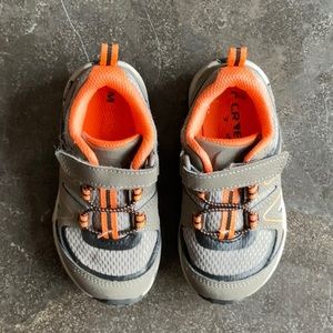 Merrell Trail Quest Jr. toddler hiking sneakers, sz 8, EUC, gunsmoke